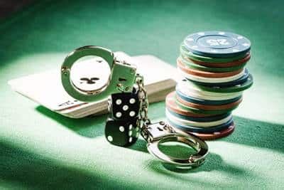 Six persons engaged in illegal gambling in Cebu nabbed .